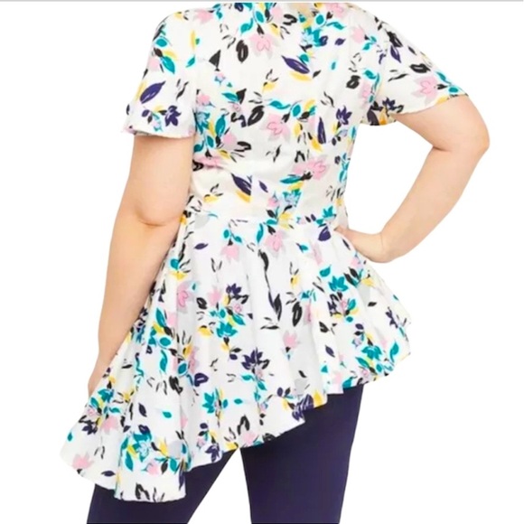 Lane Bryant Floral Peplum Asymmetrical Hem top - Picture 2 of 8